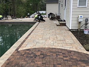 nicolock chesapeake alpine contemporary smooth pavers oyster blend circle kit double border pool patio brick pavers